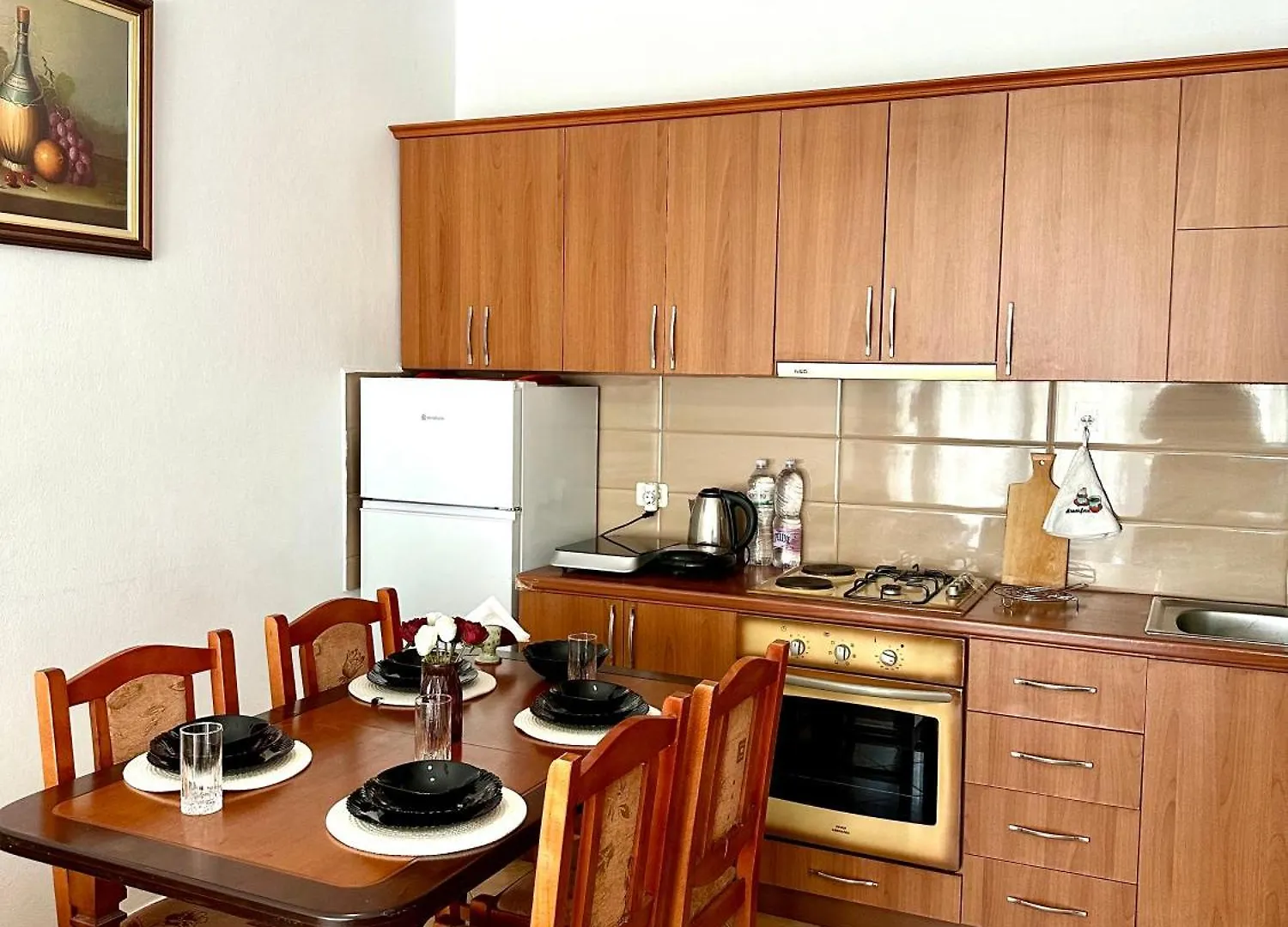 Apartment Ermest ,Kavaje Rock Durres 0*,  Albania